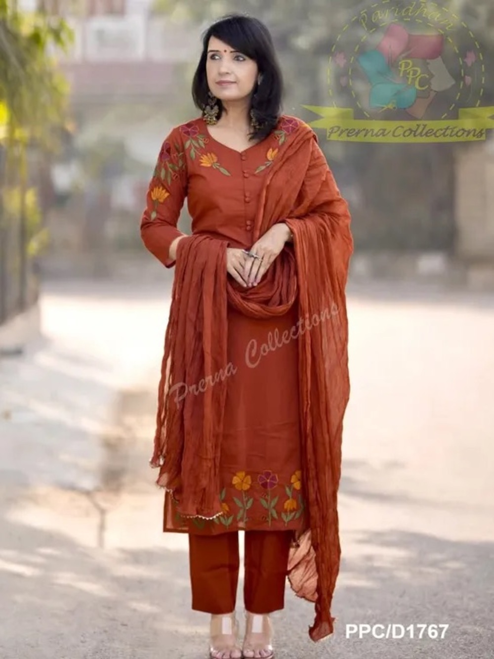 PURE COTTON EMBROIDERY KURTA PANT WITH DUPATTA SET.